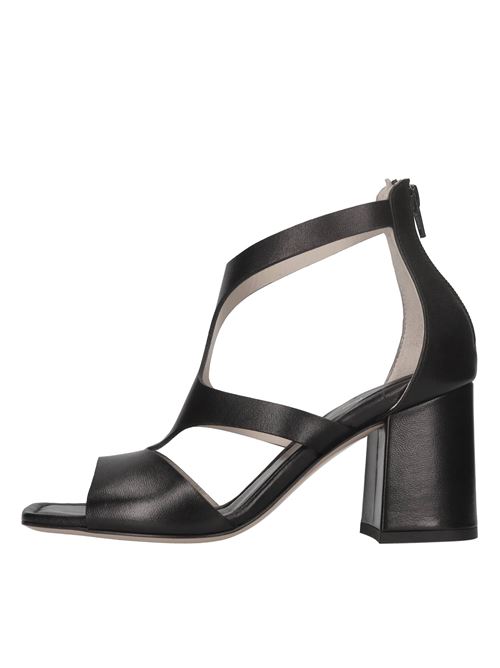  ADELIA | 3803 NAPPANERO